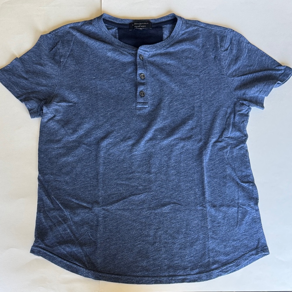 Banana Republic Mens Blue Henley Short Sleeve Shirt Size